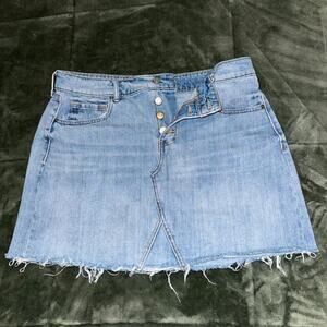 Old Navy Mini Skirt Womens 12 Blue Denim Light Wash Cotton Button Fly Frayed Hem